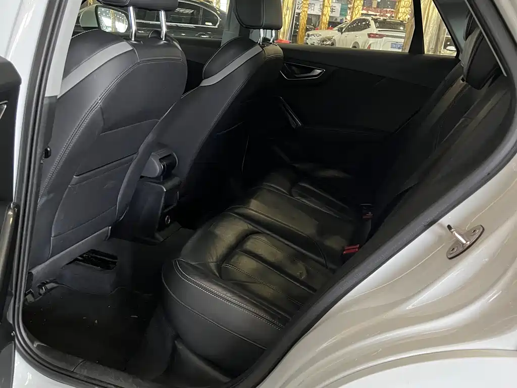 Audi Q2L 2021 35 TFSI fashionable and dynamic купить на сайте DeffCars