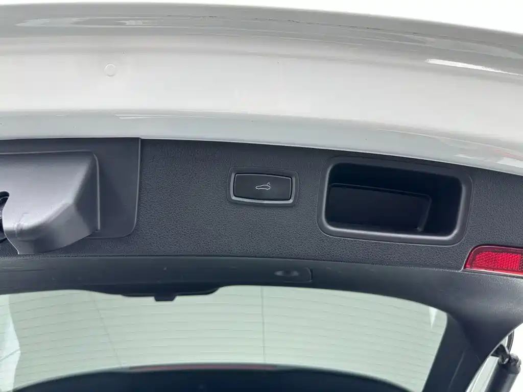 Macan 2014 Macan 2.0T купить на сайте DeffCars