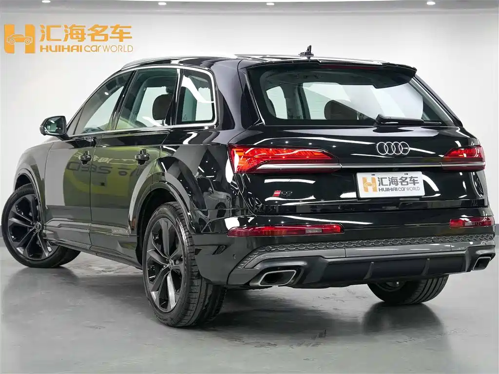 Audi Q7 2024 55 TFSI quattro S line sports купить на сайте DeffCars