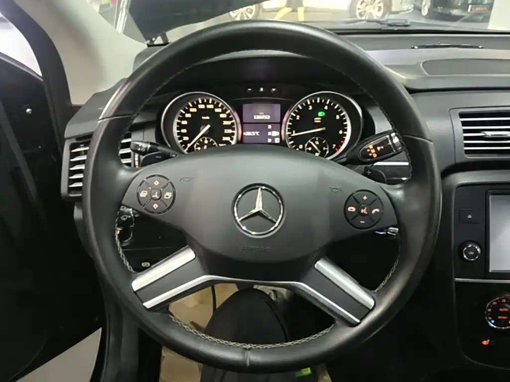 Mercedes-Benz R-Class 2017 R 320 4MATIC Business Edition купить на сайте DeffCars