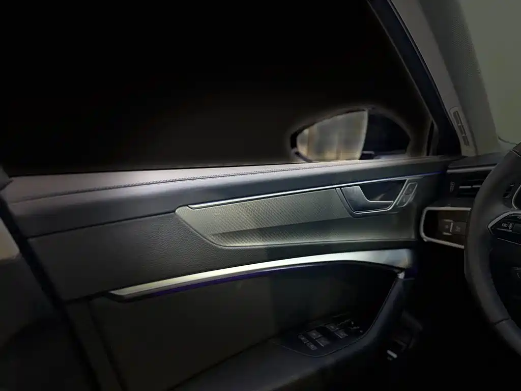 Audi A6L 2025 45 TFSI Premium Dynamic + Ventilation Comfort Package купить на сайте DeffCars