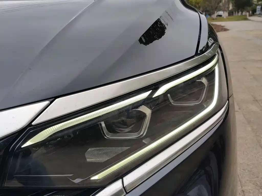 Passat 2022 330TSI Starry Sky Deluxe Edition купить на сайте DeffCars