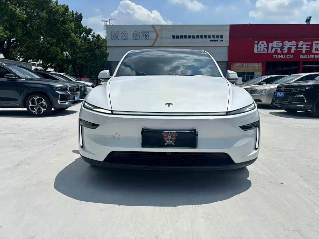 Model Y L 2025 long-range all-wheel drive version купить на сайте DeffCars