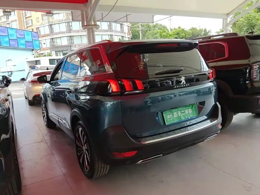 Peugeot 5008 2017 380THP 7-seat luxury version купить на сайте DeffCars