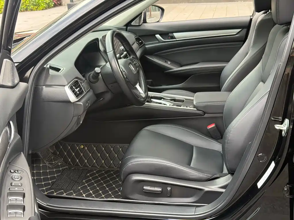 Accord 2018 260TURBO Deluxe Edition National VI купить на сайте DeffCars