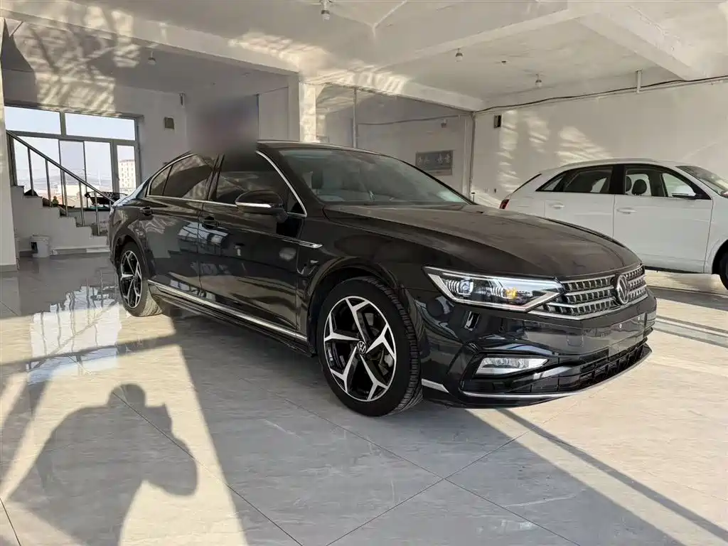 Magotan 2023 2 million commemorative edition 330TSI DSG leading model купить на сайте DeffCars