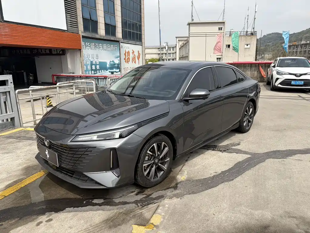 Yida 2023 Blue Whale NE 1.5T GDI DCT Premium Type купить на сайте DeffCars