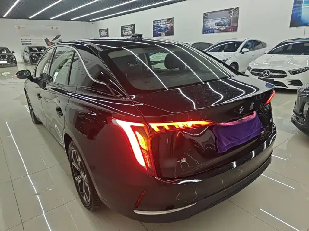 Red Flag Hongqi E-QM5 2023 Modified Basic Mobility Edition купить на сайте DeffCars