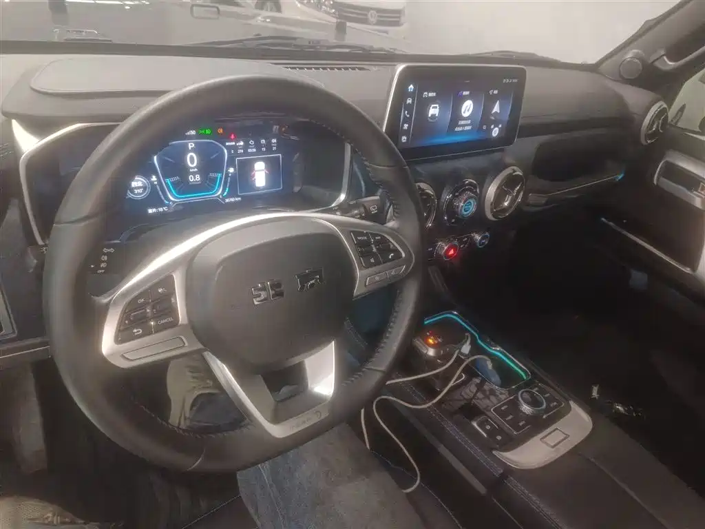Beijing off-road BJ40 2023 2.0T automatic four-wheel drive city hunter version knight type купить на сайте DeffCars