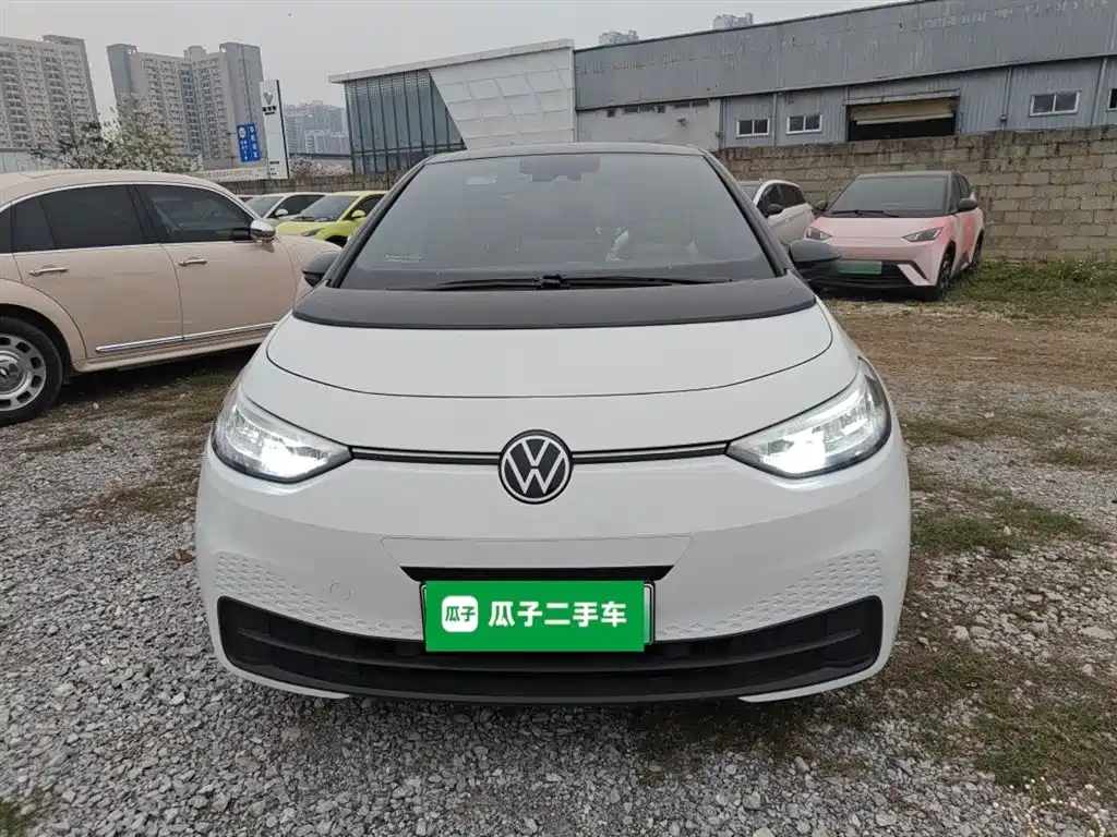 Volkswagen ID.3 2025 Smart Model Pure Smart Edition купить на сайте DeffCars