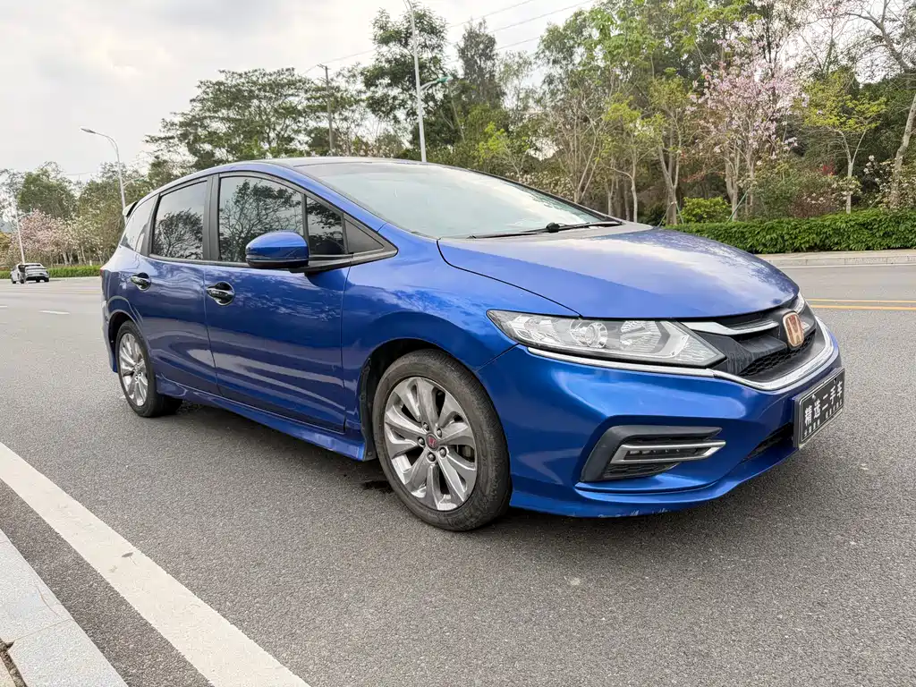 Jade 2017 1.8L automatic comfort version 5 seats купить на сайте DeffCars