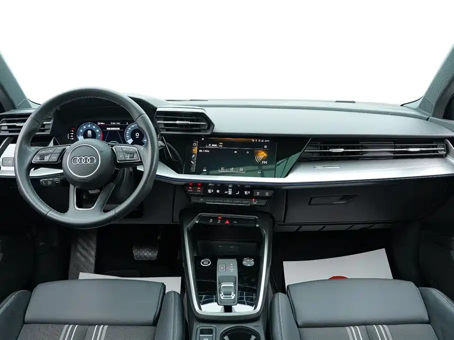 Audi A3 2023 facelift Sportback 35 TFSI stylish and sporty купить на сайте DeffCars