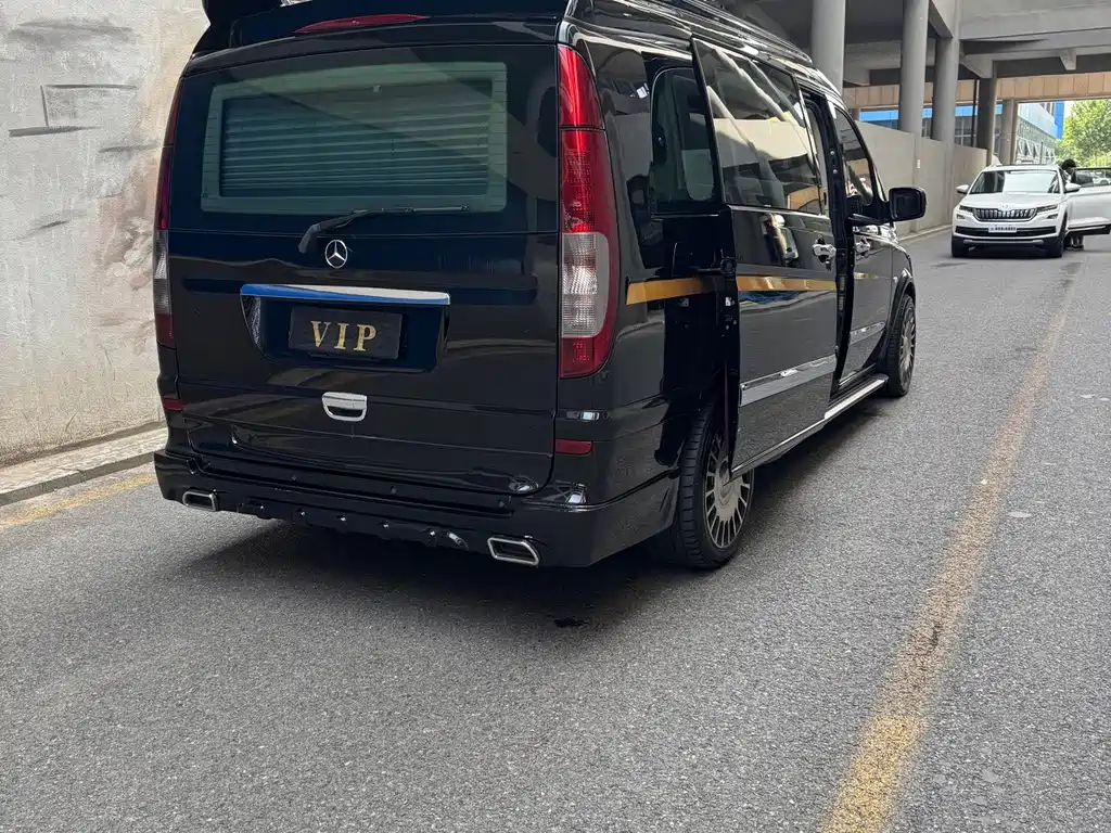 Vito 2013 3.0L Elite Edition купить на сайте DeffCars
