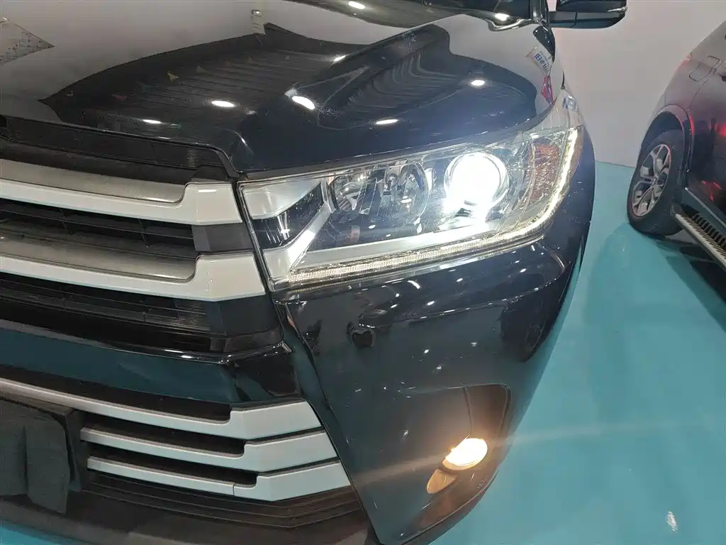 Highlander 2018 2.0T four-wheel drive luxury version, 7 seats, National VI купить на сайте DeffCars