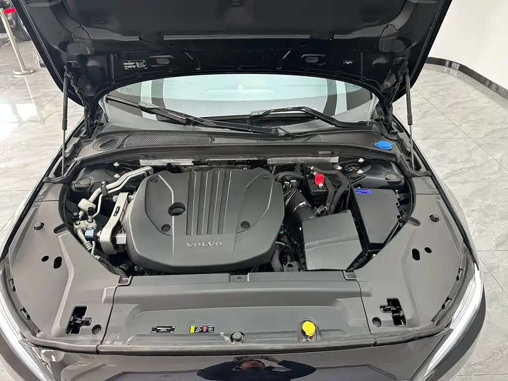 Volvo S90 2023 B5 Zhiyuan Luxury Edition купить на сайте DeffCars