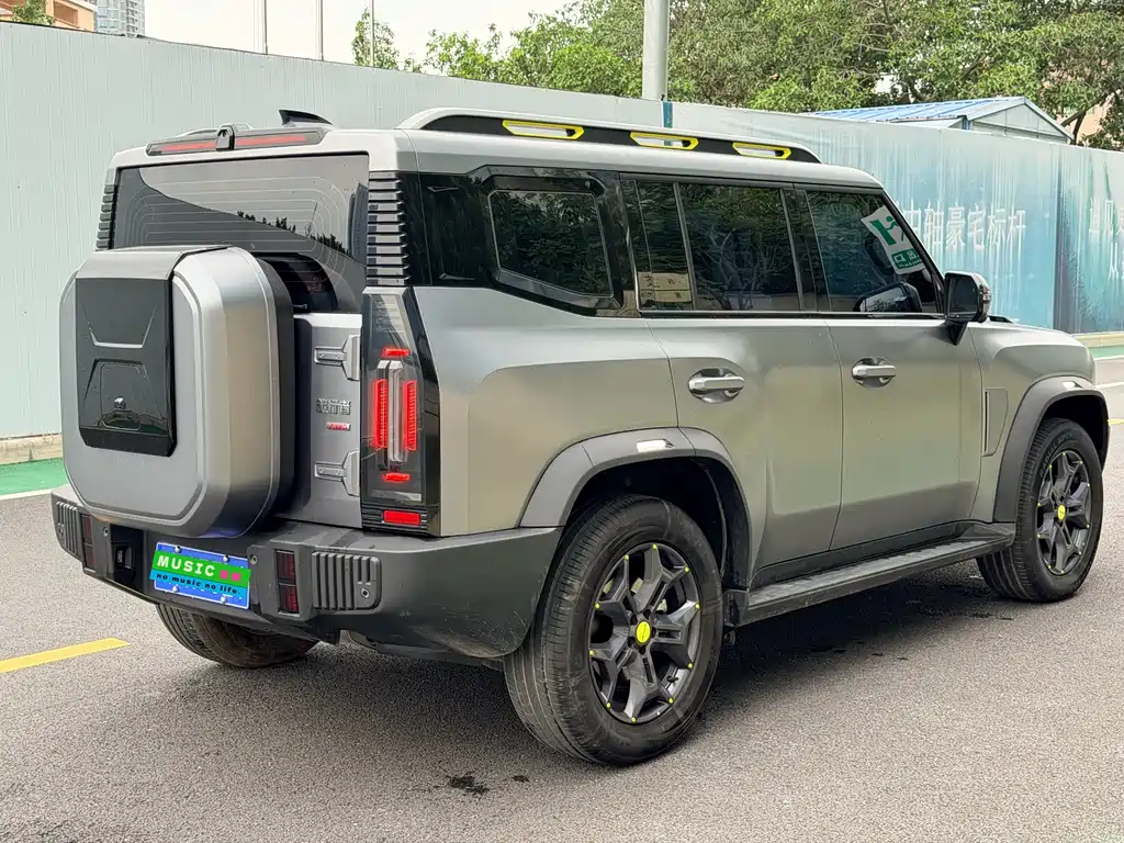 Jietu Traveler 2024 2.0T 4WD Crossing PRO Entertainment Edition купить на сайте DeffCars