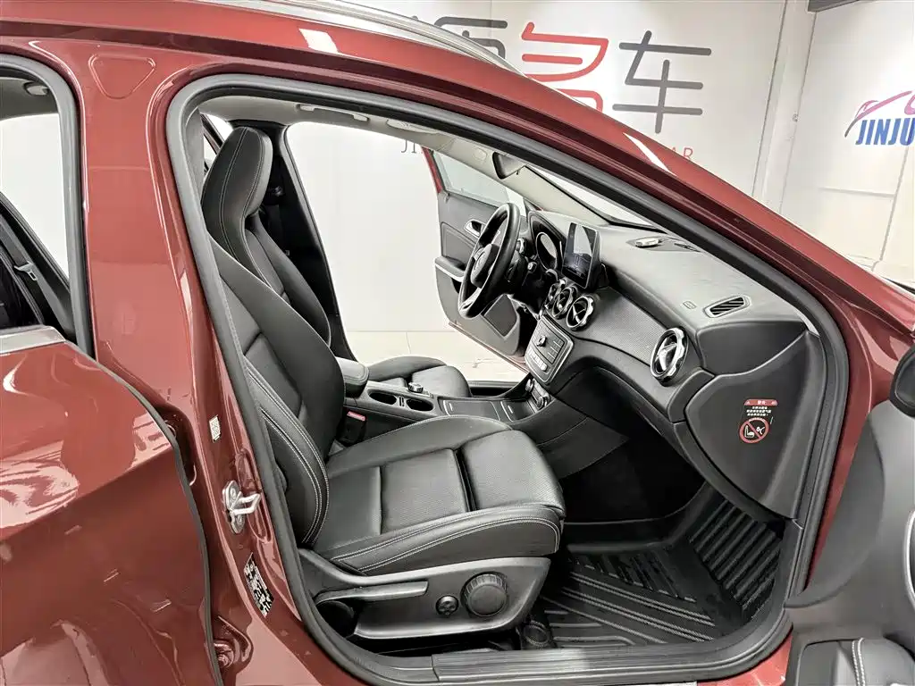 Mercedes-Benz GLA 2018 GLA 200 Dynamic купить на сайте DeffCars