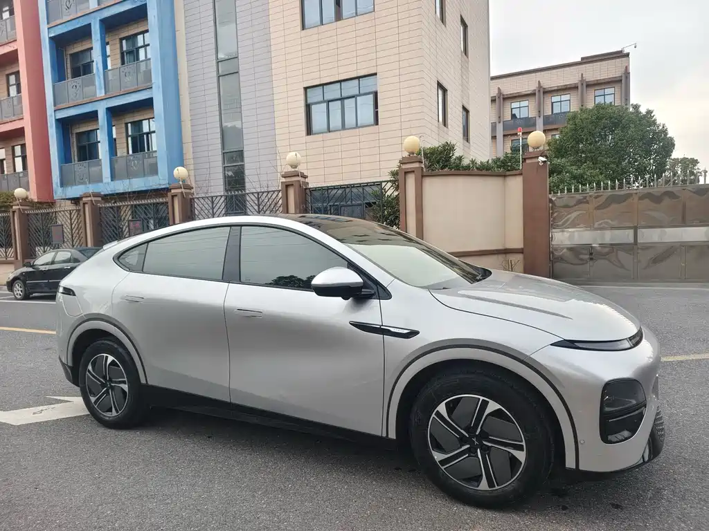 Xpeng G6 2024 Model 580 Long Battery Life Plus купить на сайте DeffCars