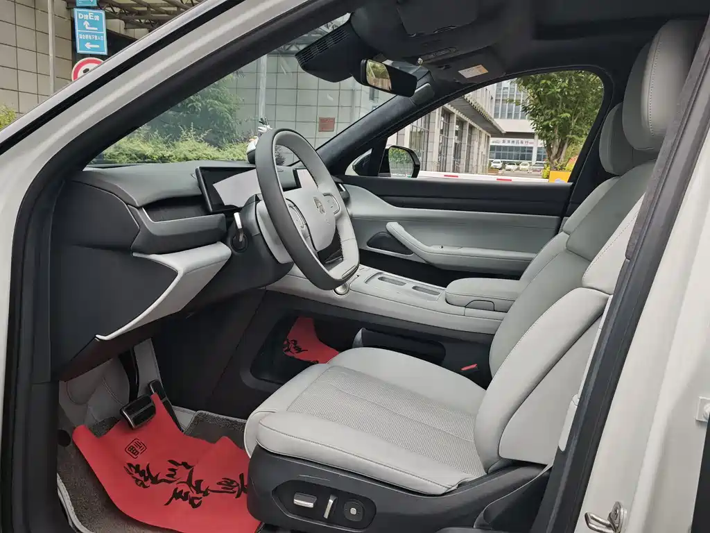 NIO ES8 2024 model 75kWh купить на сайте DeffCars