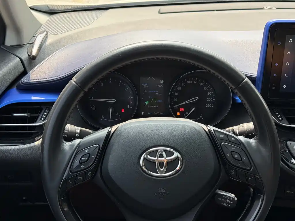 Toyota C-HR 2021 2.0L Luxury Edition купить на сайте DeffCars