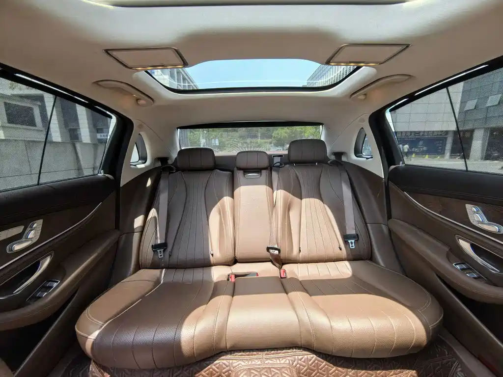 Mercedes-Benz E-Class 2023 E 300 L Luxury Model купить на сайте DeffCars
