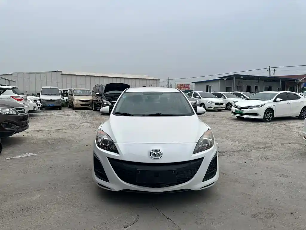 Mazda 3 Star 2013 Sedan 1.6L Manual Elite купить на сайте DeffCars