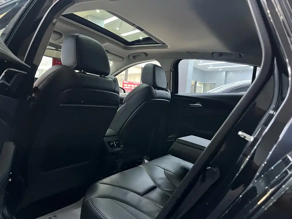 Hongqi H5 2019 30TD Smart Edition купить на сайте DeffCars