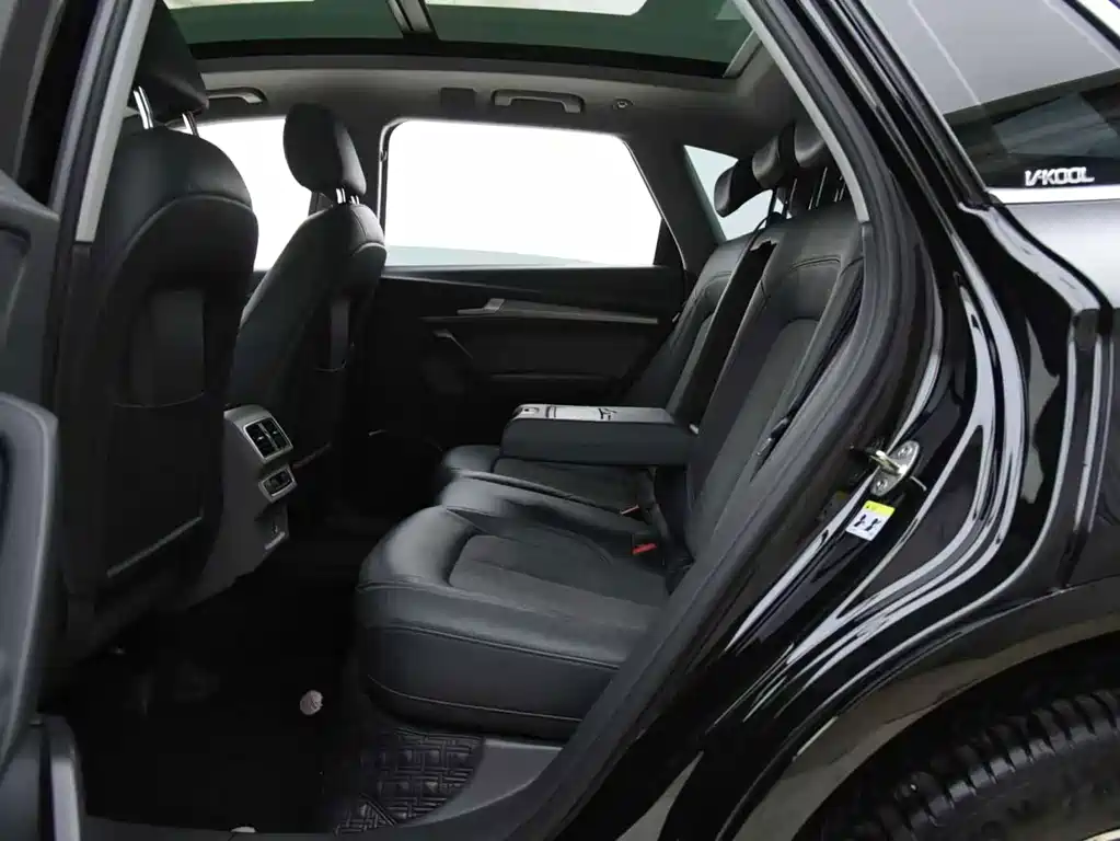 Audi Q5L 2018 45 TFSI Exclusive Fashion Model National V купить на сайте DeffCars