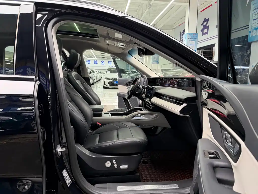 Voyager 2023 2.0T four-wheel drive exclusive edition купить на сайте DeffCars