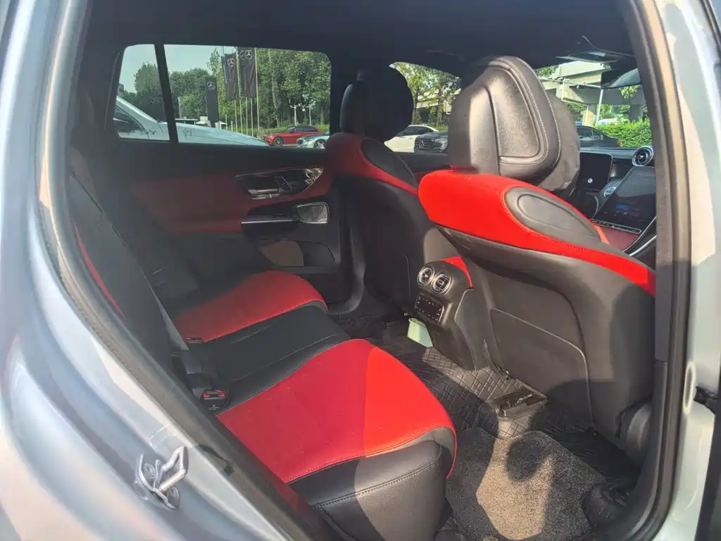 Mercedes GLC New Energy 2025 350e L 4MATIC Collector's Edition купить на сайте DeffCars