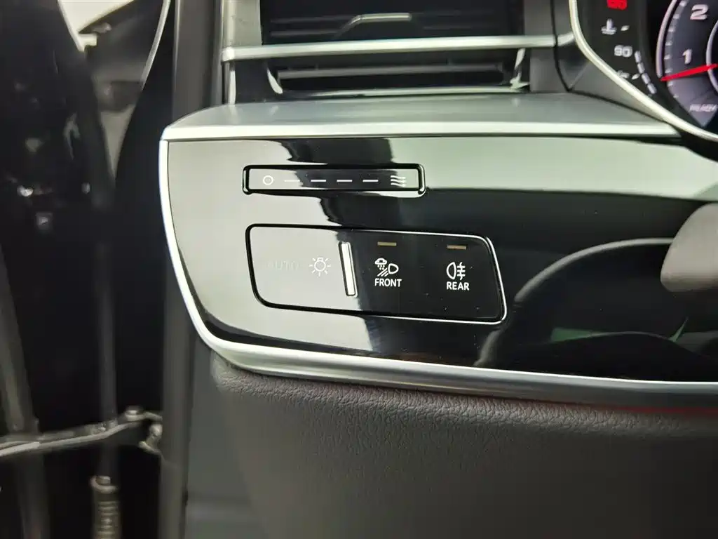 Audi A8 2022 A8L 50 TFSI quattro Comfort Collection Edition купить на сайте DeffCars
