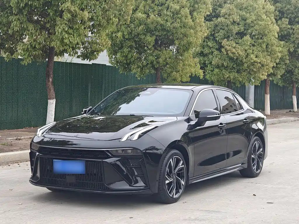 Lynk & Co 03 2023 2.0TD DCT Pro купить на сайте DeffCars