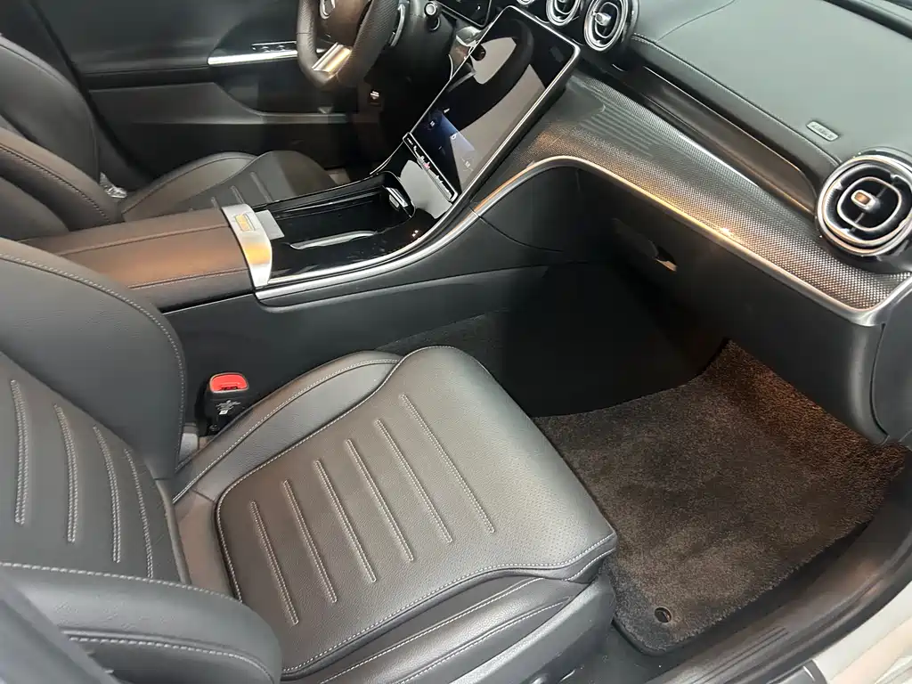 Mercedes-Benz C-Class 2025 C 260 L купить на сайте DeffCars