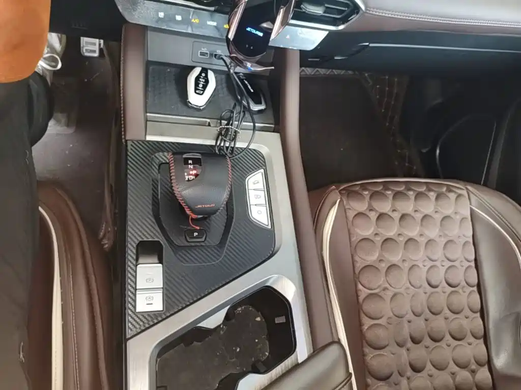 Jietu X90 PLUS 2021 1.6TD DCT villa 5 seats купить на сайте DeffCars