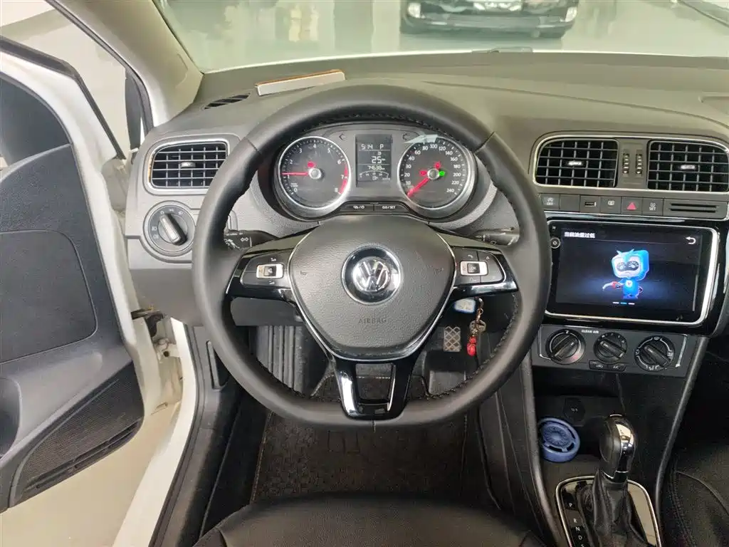 Polo 2018 1.5L automatic safety model купить на сайте DeffCars