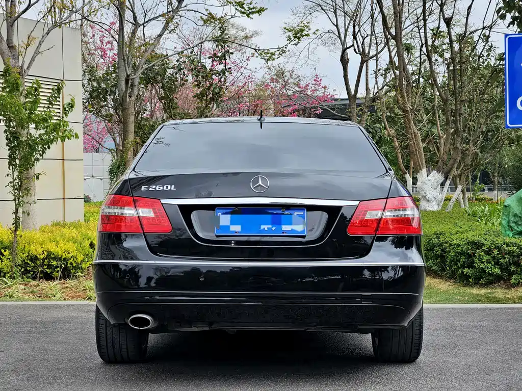 Mercedes-Benz E-Class 2012 E 260 L CGI Fashion Model купить на сайте DeffCars