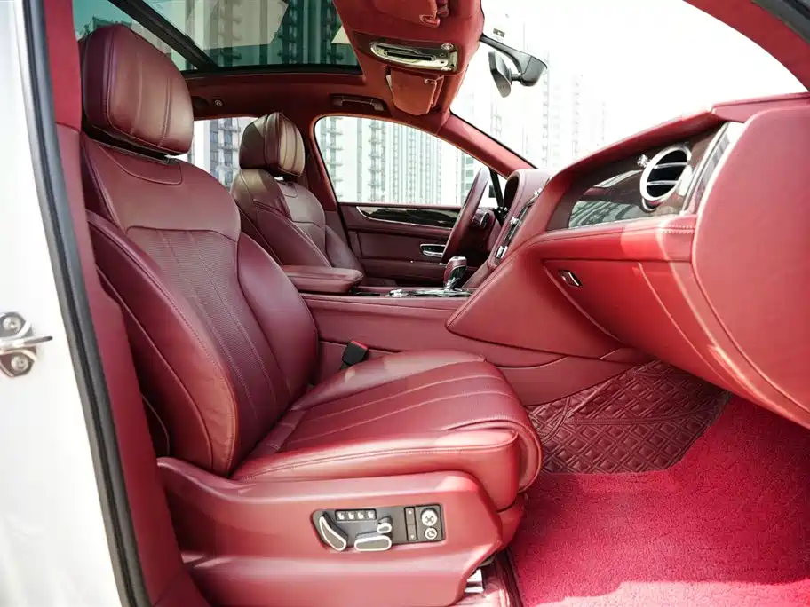 Bentayga 2018 4.0T V8 купить на сайте DeffCars