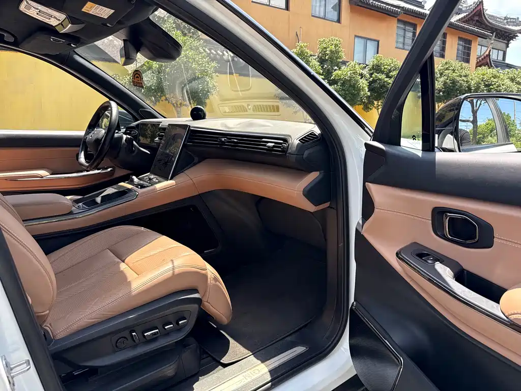 NIO ES8 2020款 415KM 六座版 купить на сайте DeffCars