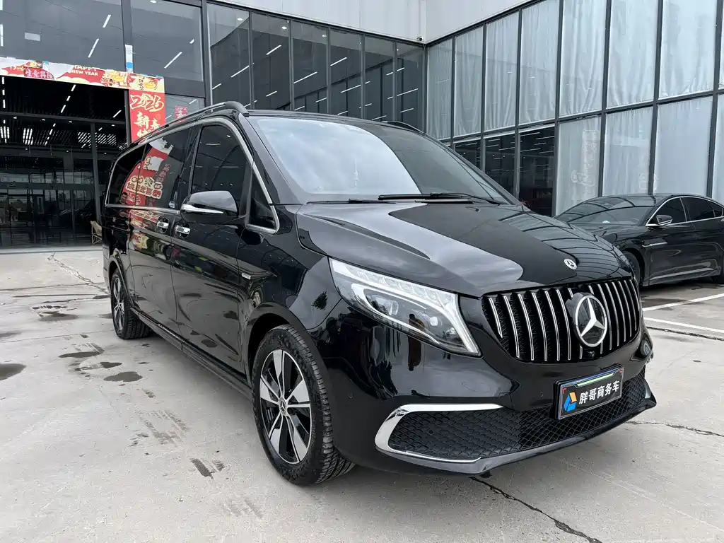 Mercedes V-Class 2021 V 260L Long Wheelbase Premium Edition купить на сайте DeffCars