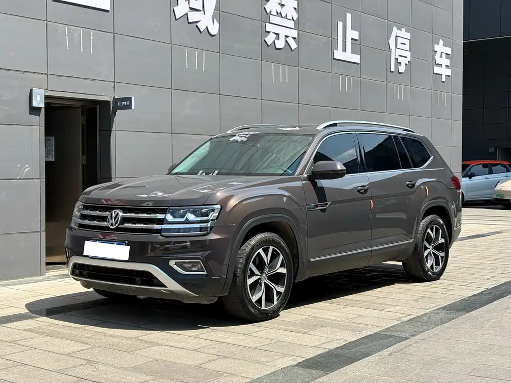Touron 2020 380TSI four-wheel drive luxury version National VI купить на сайте DeffCars