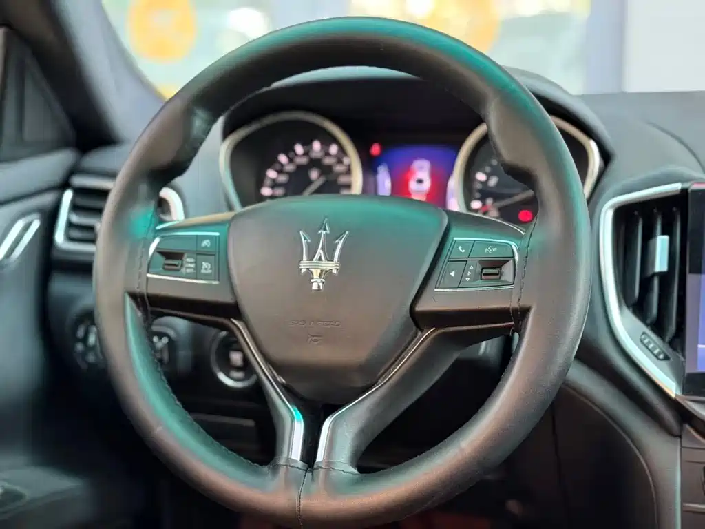 Ghibli 2014 3.0T Standard Edition купить на сайте DeffCars