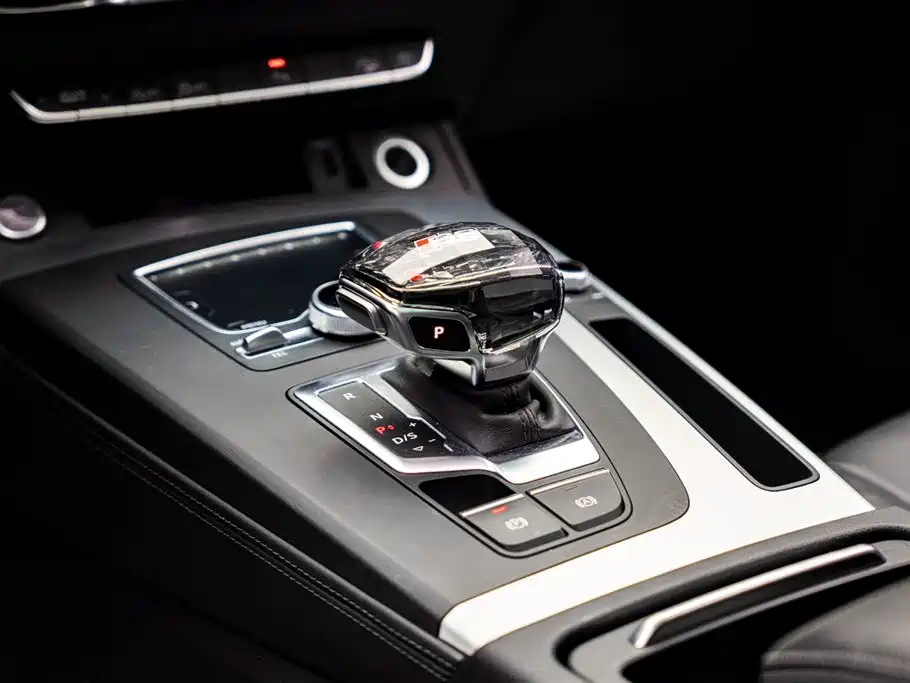 Audi Q5L 2020 facelift 40 TFSI enjoys fashionable style купить на сайте DeffCars