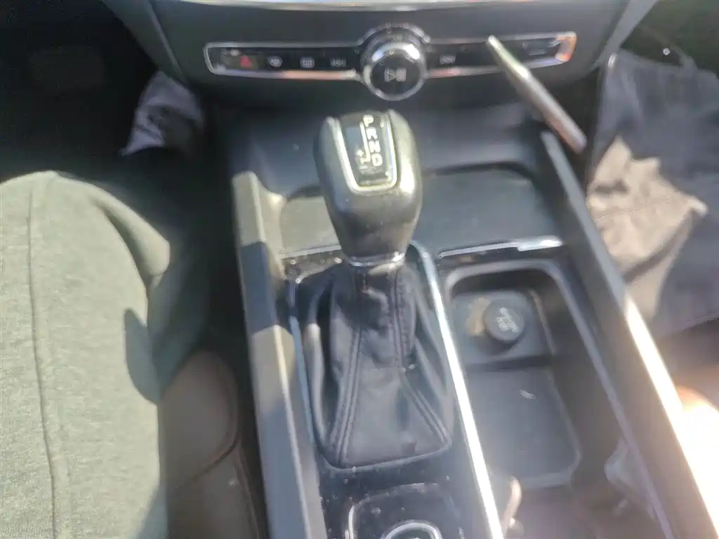 Volvo S60 2020 T4 Zhiyi Luxury Edition купить на сайте DeffCars