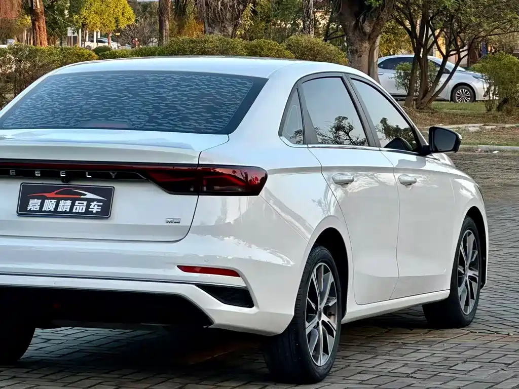 Emgrand 2022 4th generation 1.5L CVT flagship model купить на сайте DeffCars