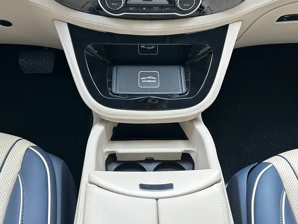 Vito 2018 2.0T Business Edition National VI купить на сайте DeffCars