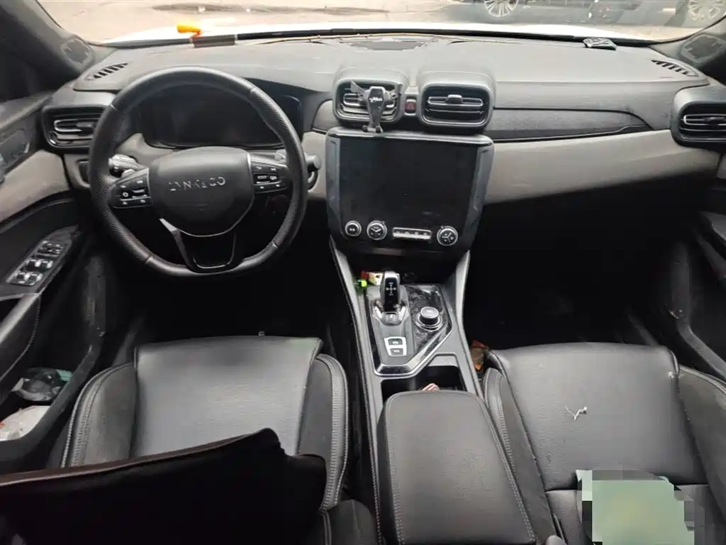 Lynk & Co 03 2021 1.5TD DCT Plus купить на сайте DeffCars