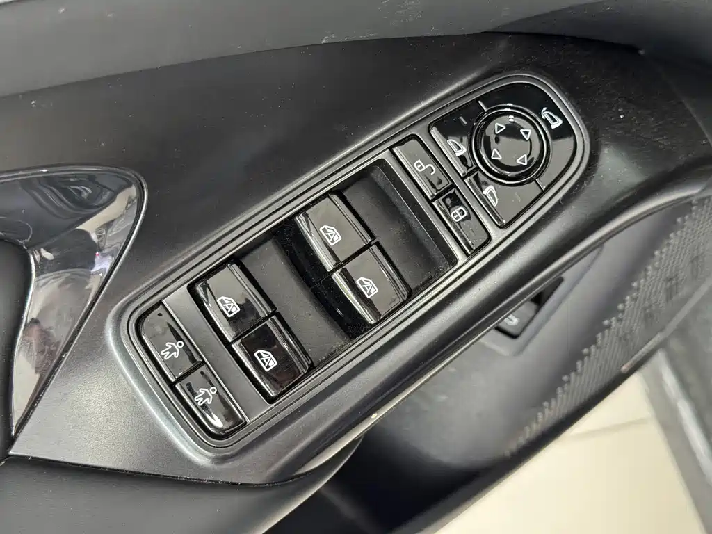 Seal 2023 Champion Edition 700km Performance Edition купить на сайте DeffCars