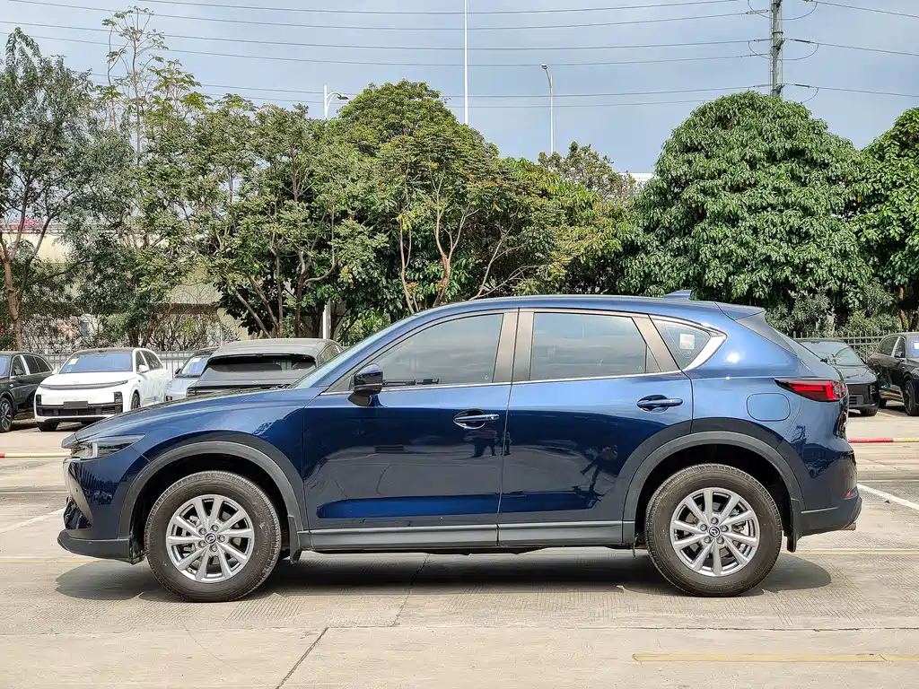 Mazda CX-5 2024 2.0L automatic two-wheel drive smart model купить на сайте DeffCars