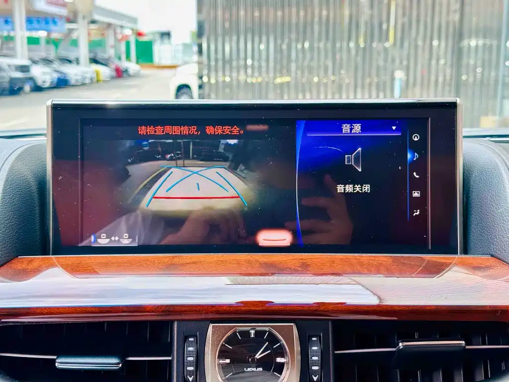 Lexus LX 2019 570 Dynamic Luxury Edition купить на сайте DeffCars