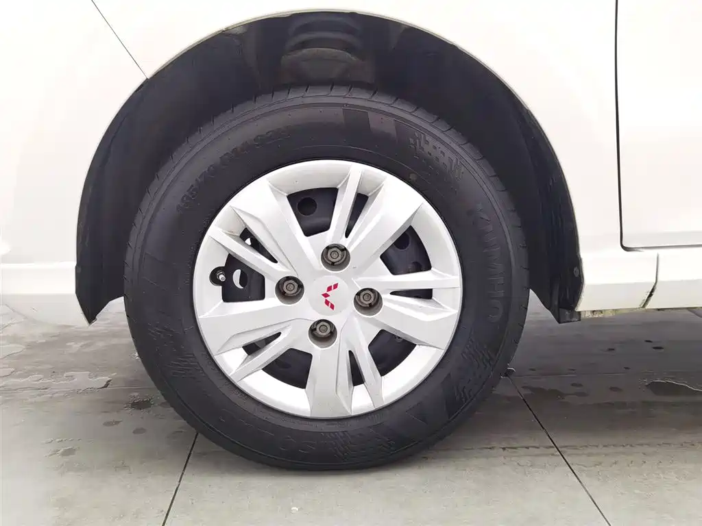 Wuling Hongguang 2021 facelift 1.5L S standard electric power assist LAR купить на сайте DeffCars